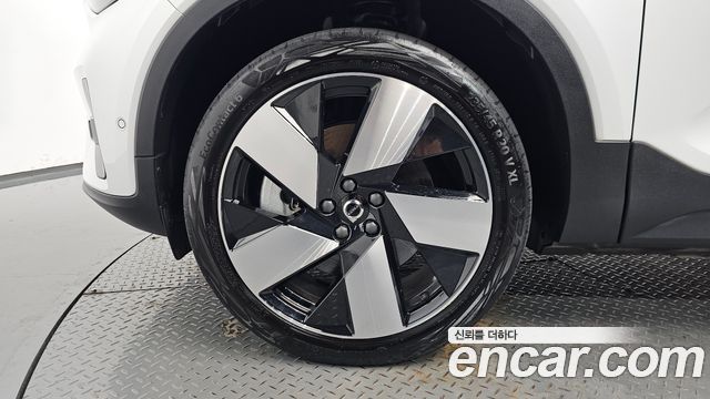 Volvo C40 из Кореи Encar